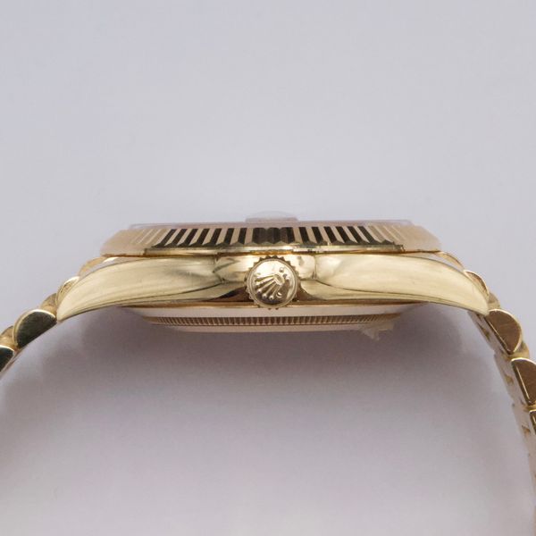 Rolex Day-Date 40 228238